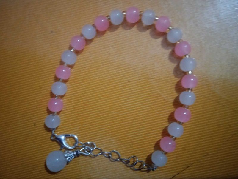 Pink &amp; White Beaded Bracelet
