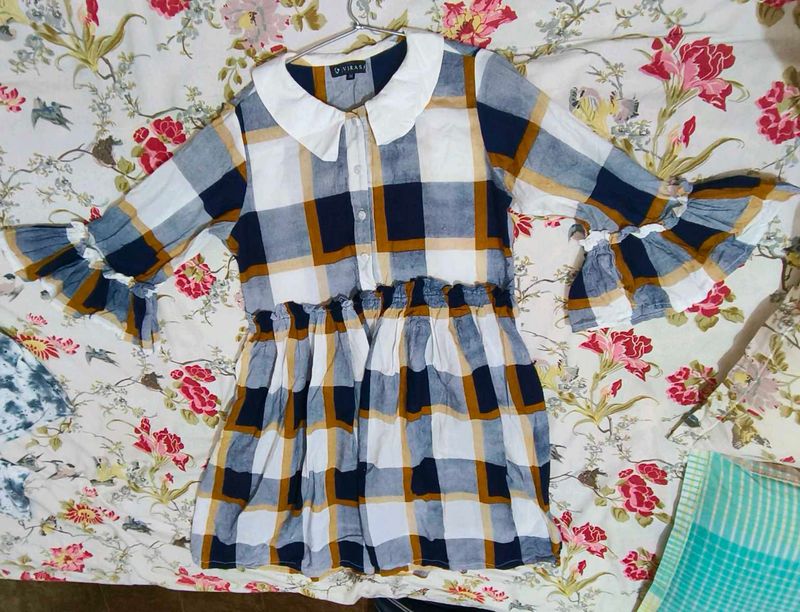 Plaid Dress with Ruffle Sleeves