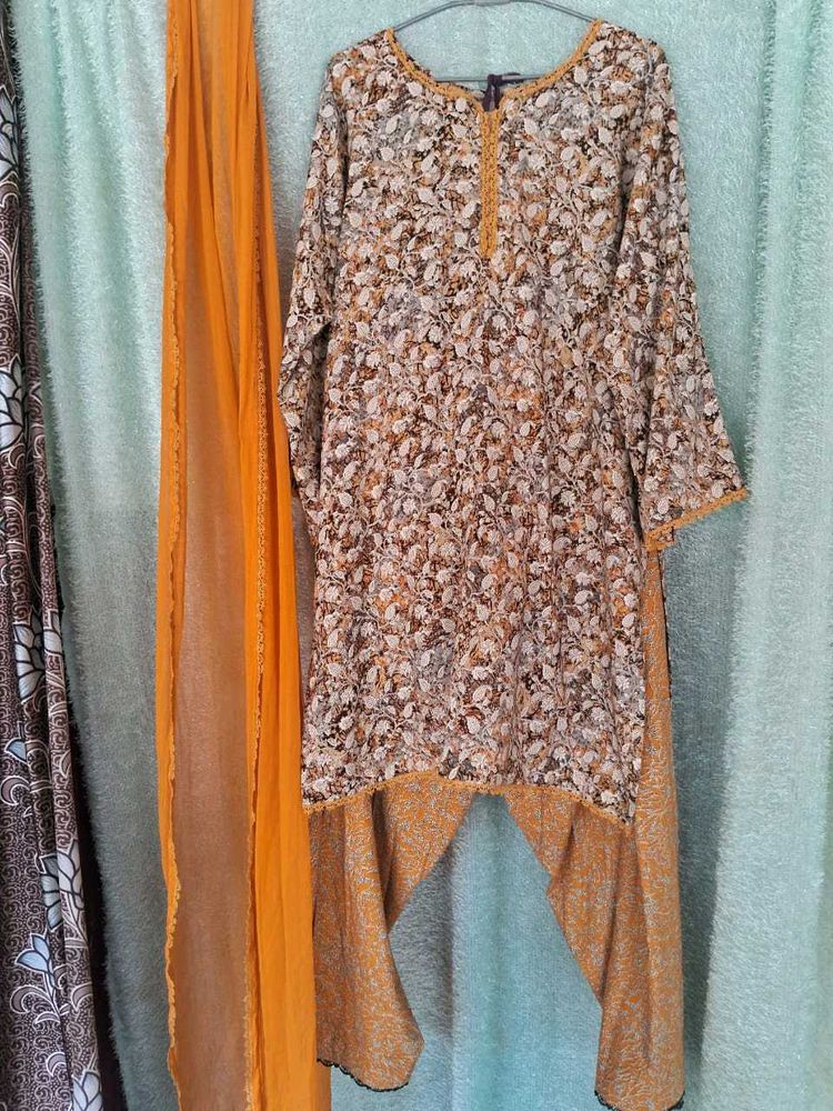 Pakistani Daily Wear Suit Botique Made😍😍