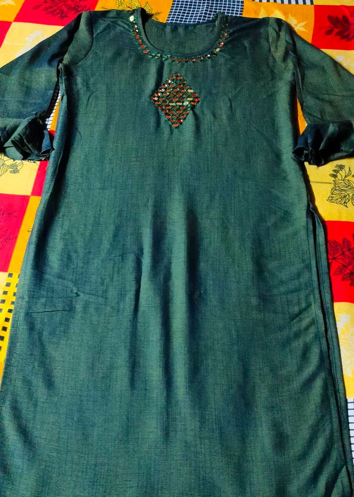 Bottle Green Straight Kurti With Ruffle Sleeve 💚