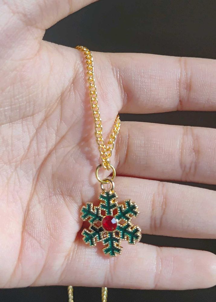 Snowflake Anti Tarnish Pendant