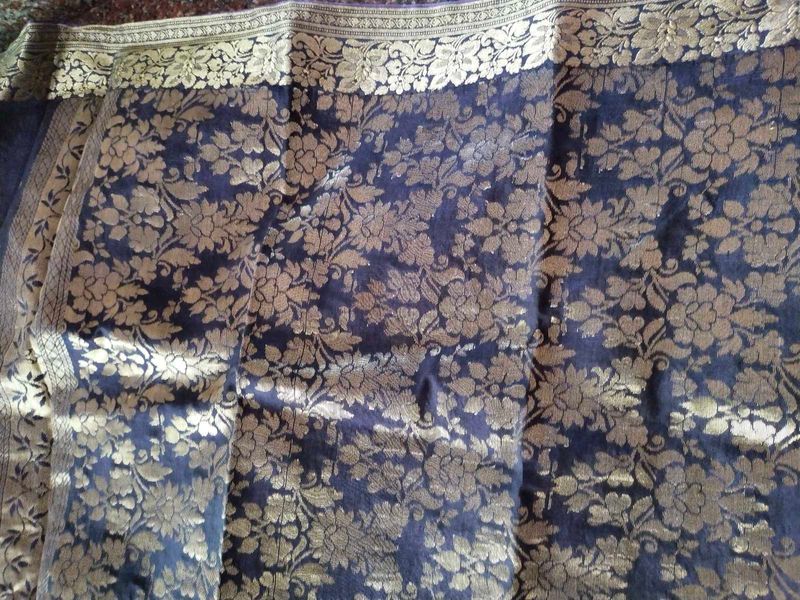 Brown Saree With Violet Border