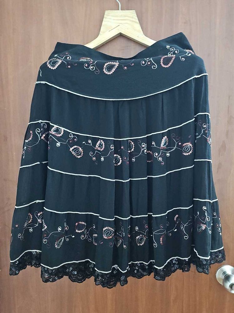 Whimsical fairycore/boho Embroidered Skirt