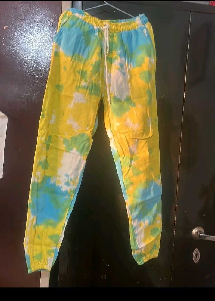 Beautiful Colourfull Jogger For Women