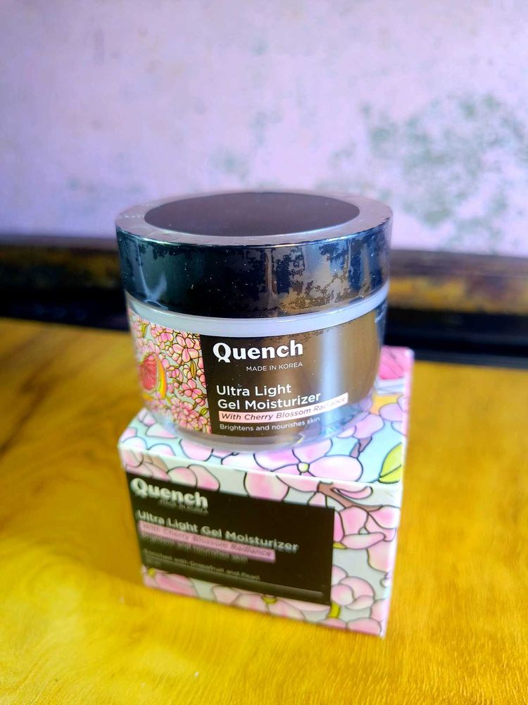 📌korean Moisturizer with cherry blossom radiance