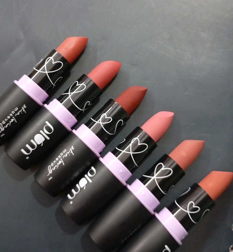 Plum Lipstick Set