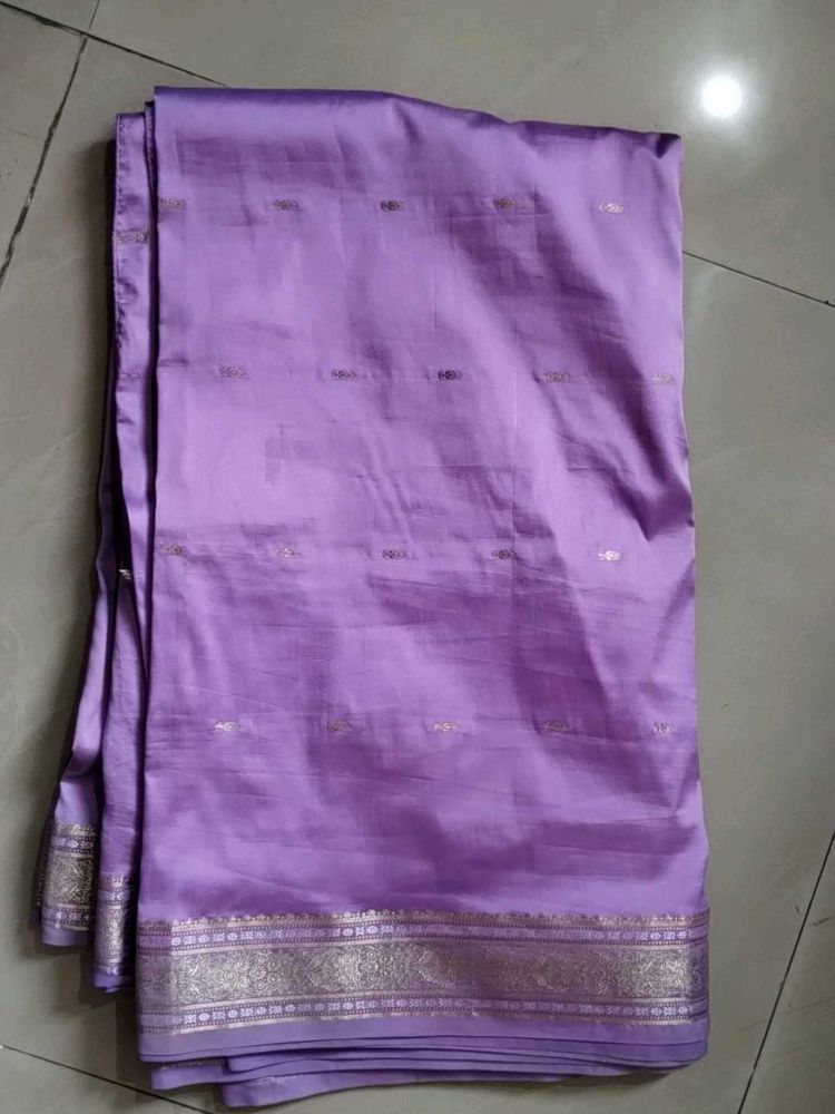 Lavender Saree With Silver Border And Silverbooti