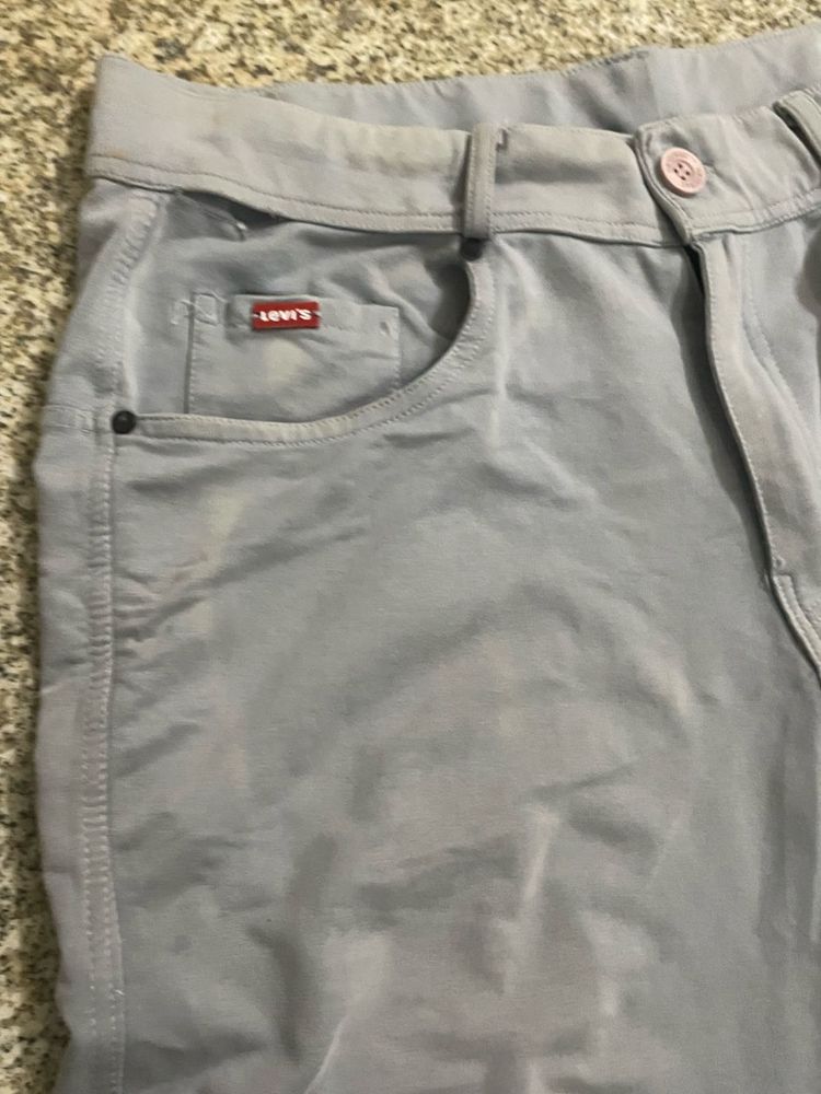 Levi&#39;s Grey Pants