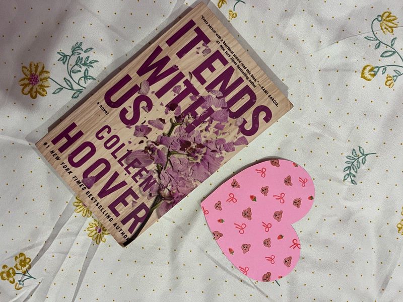 It ends with us by Colleen Hoover🩷