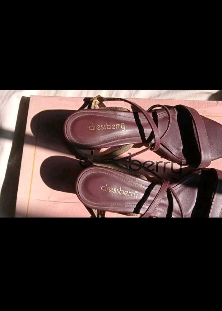 Dressberry Heel