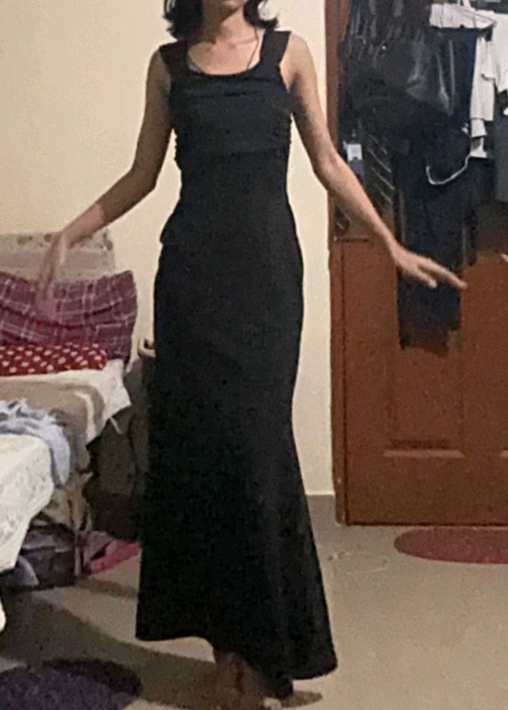 Elegant Black Maxi Dress