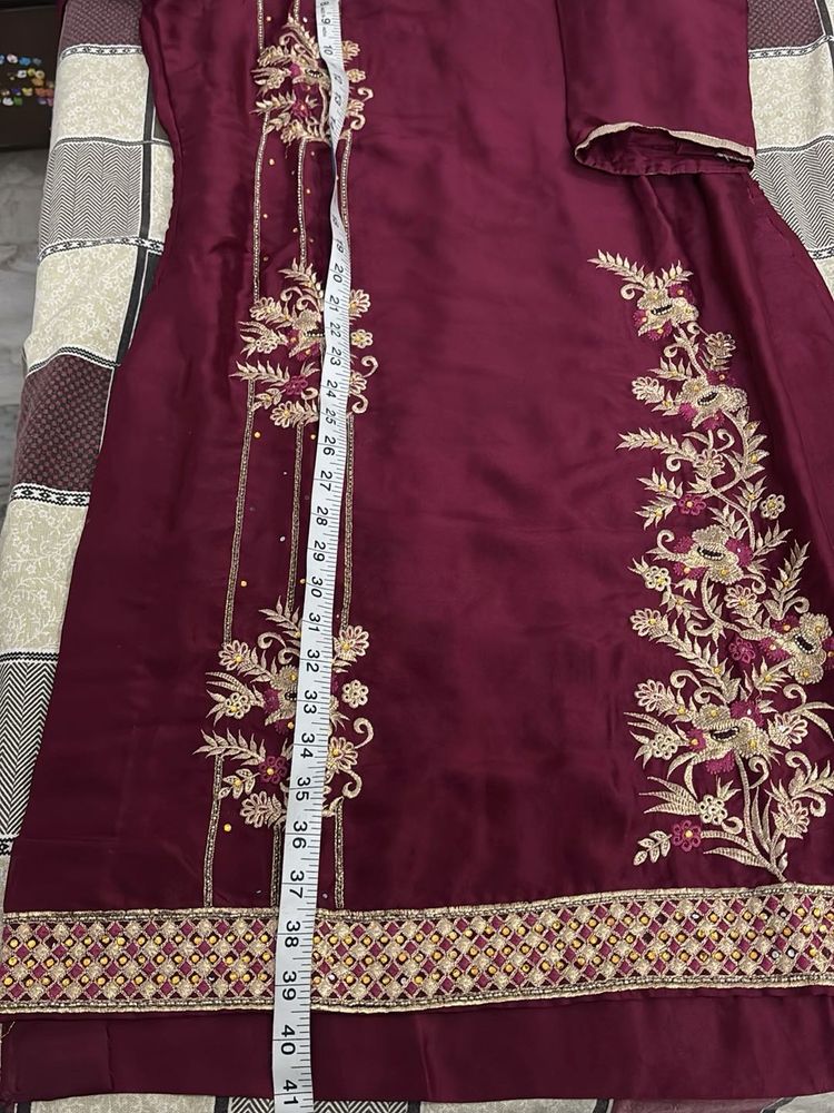 Elegant Embroidered Kurta Set