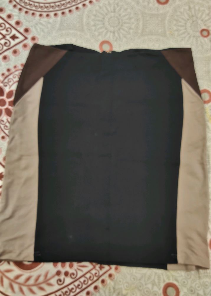 AND BLACK &amp; BEIGE COLOUR PENCIL SKIRT