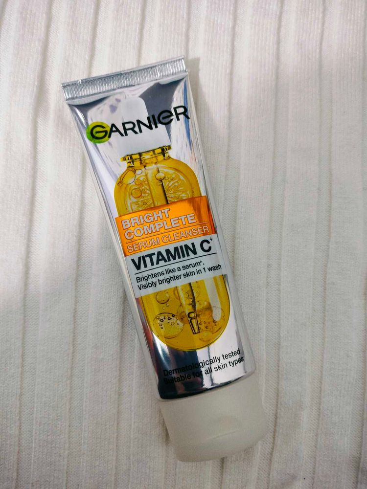 Garnier Vitamin C Serum Cleanser
