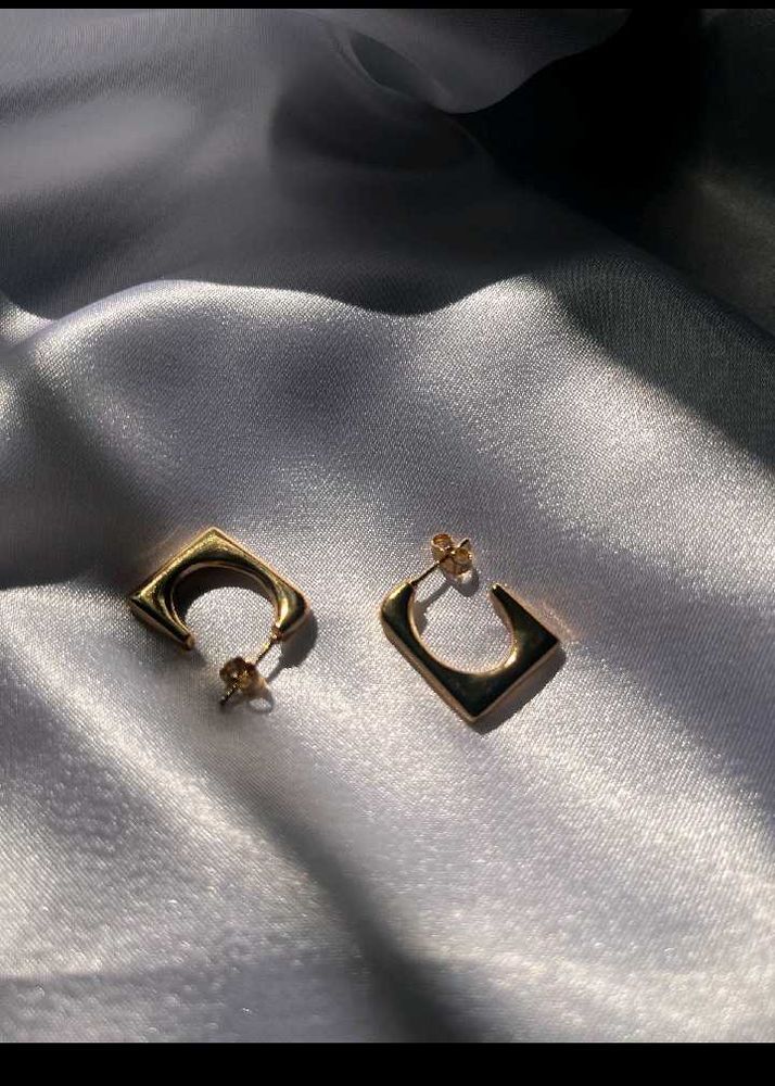 Gold Square Hoop Earrings