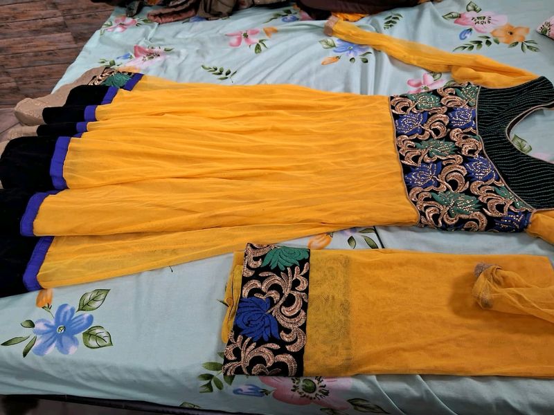 Long Gaun