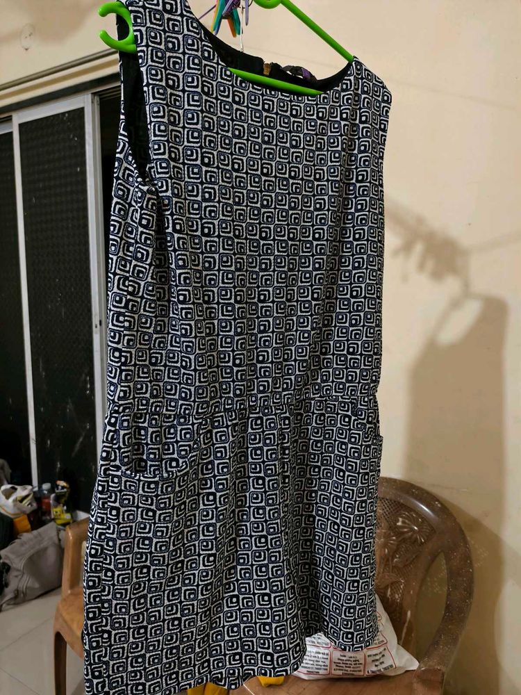 its Short jumpsuit
