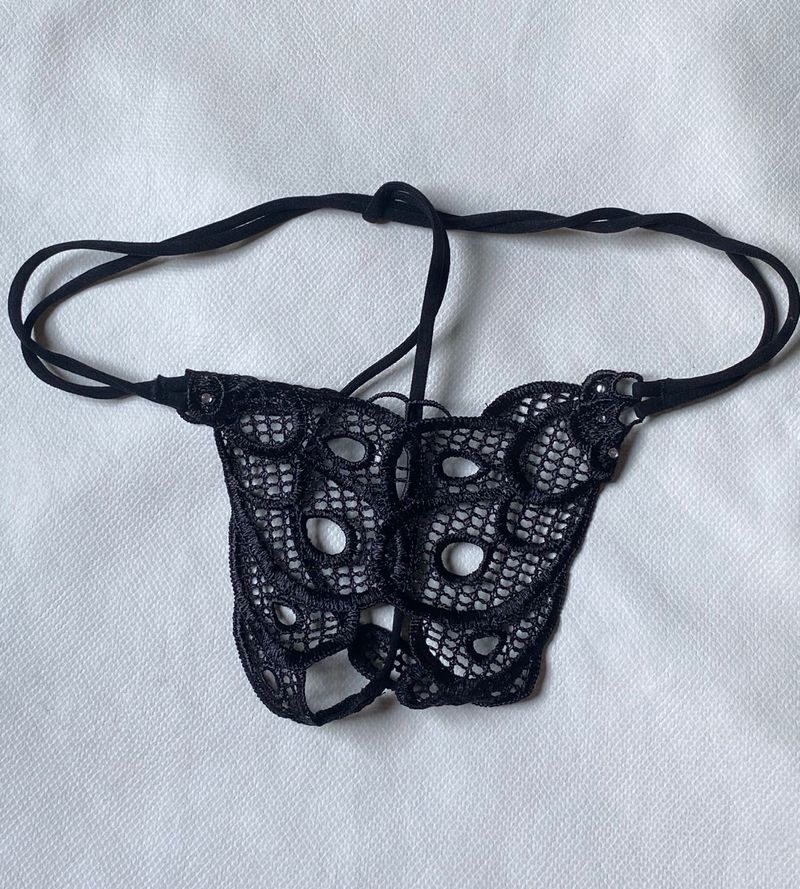 Lace Detail Thong