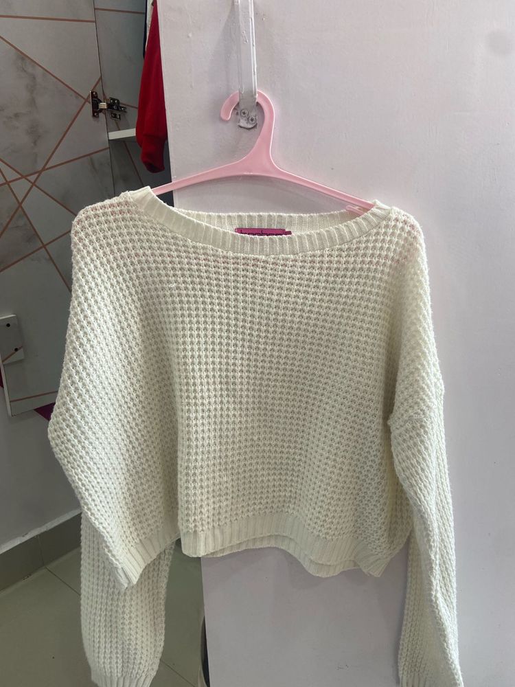 cute pinteresty crochet top sweater