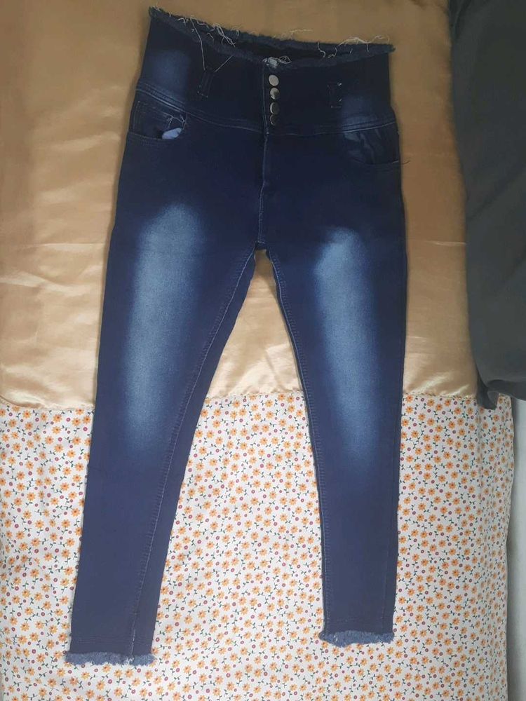 High Waisted Jeans