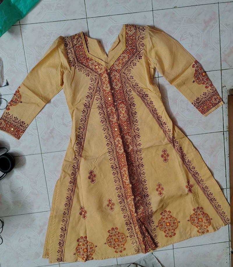 Kurta With Dupatta