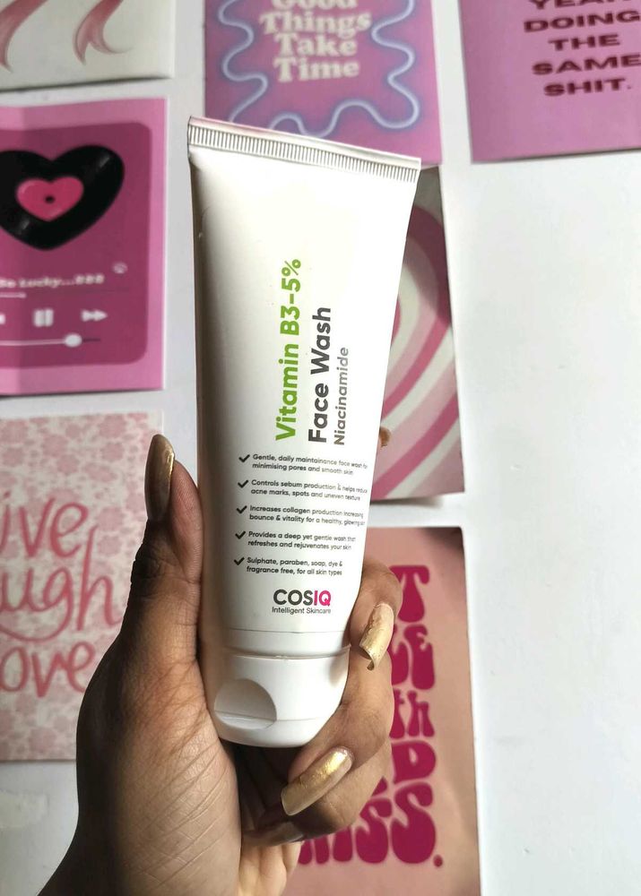 COSIQ Vitamin B3 Face Wash