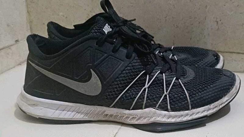 Nike Air zoom shoes orignal (used need a wash)
