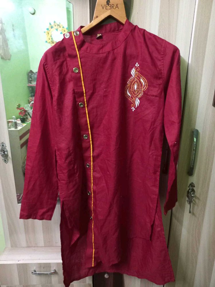 Maroon Embroidered Kurta❤️