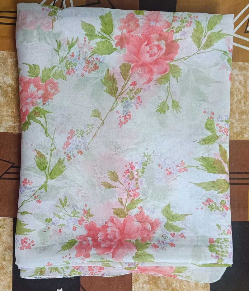 Floral Print Saree without blouse