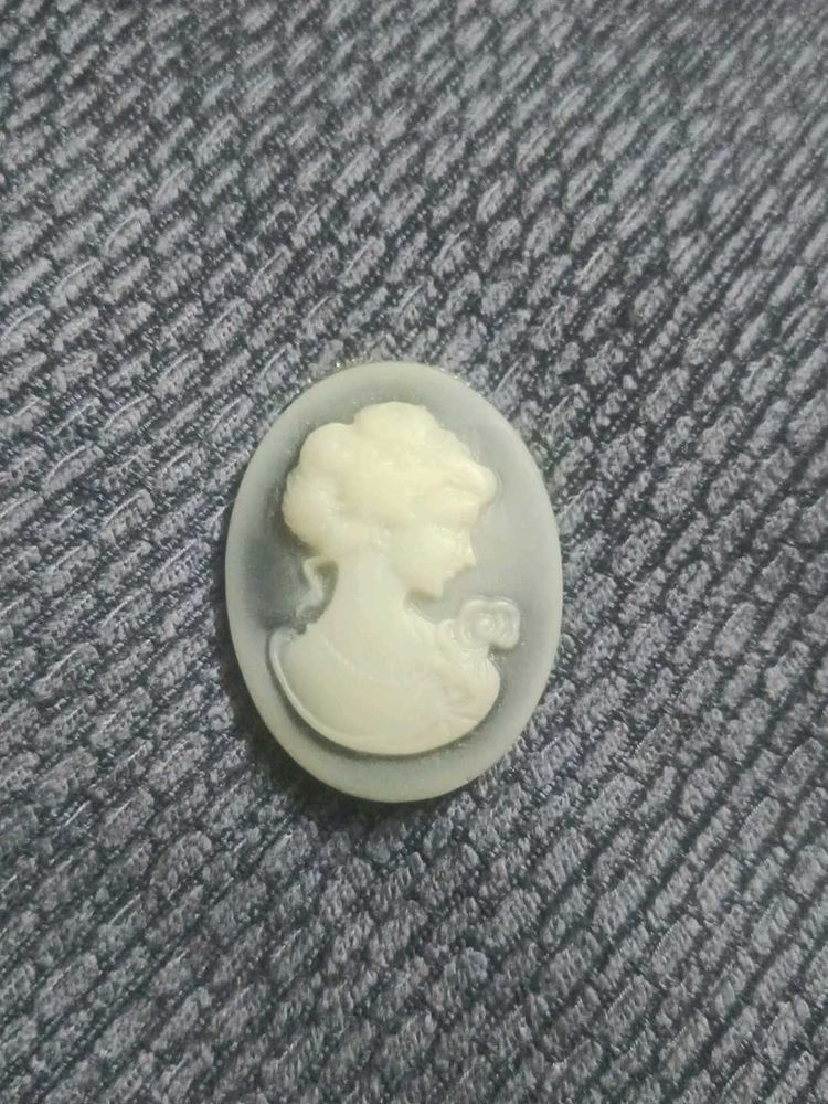 Cameo For Use In Making Neckpiece