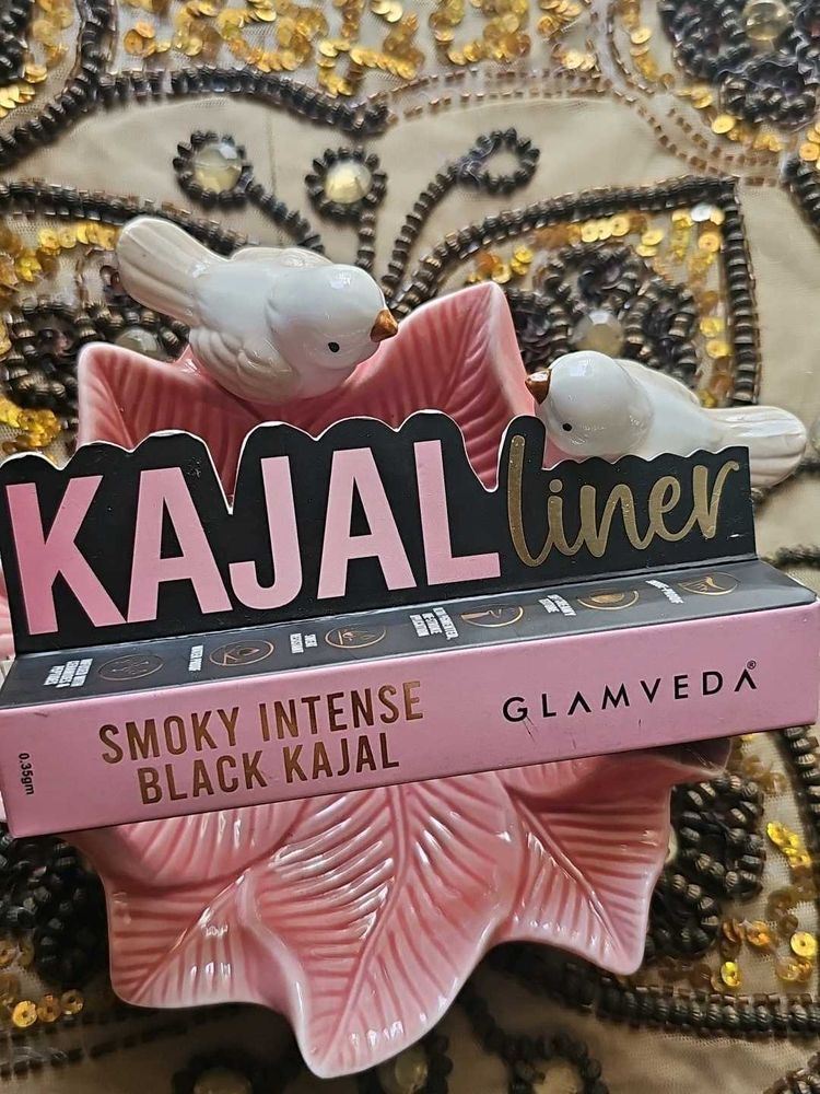 Glamveda Black Kajal
