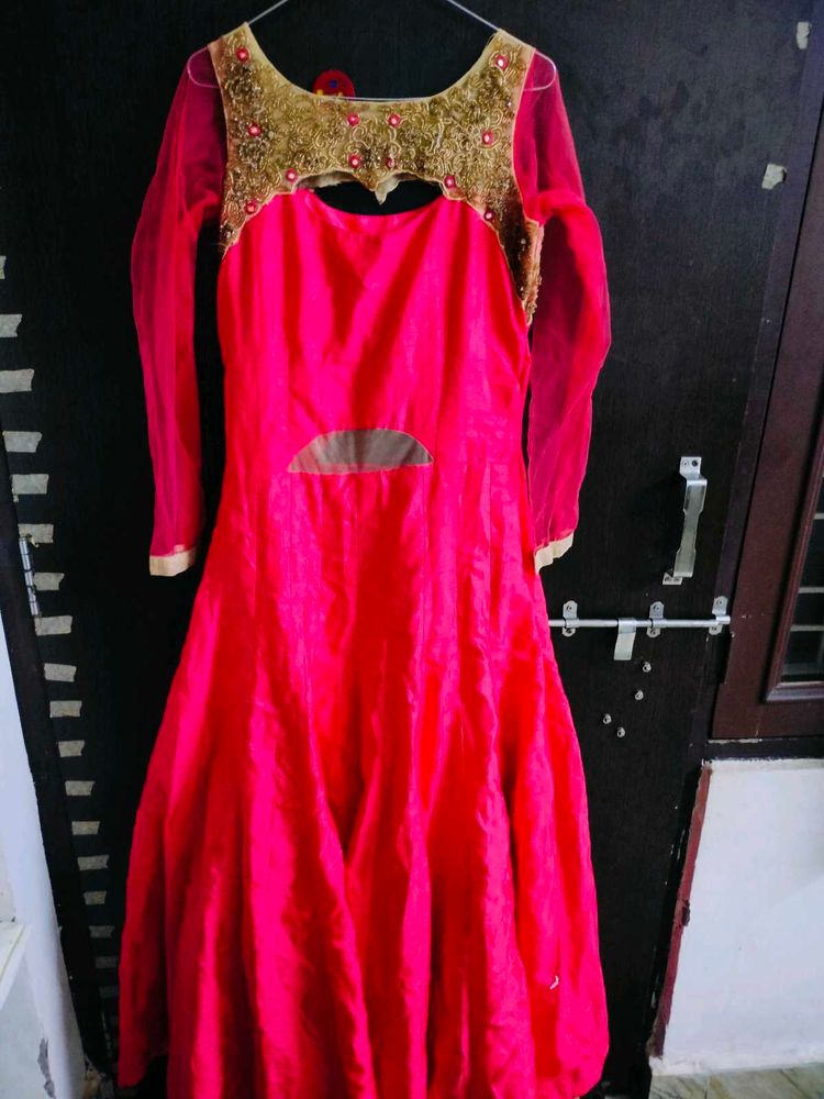 Get Looking This Dress 👗