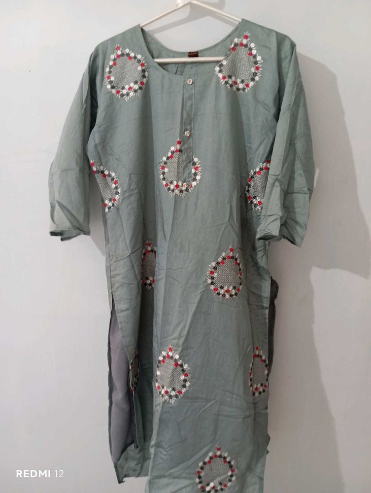 Elegant Embroidered Kurta