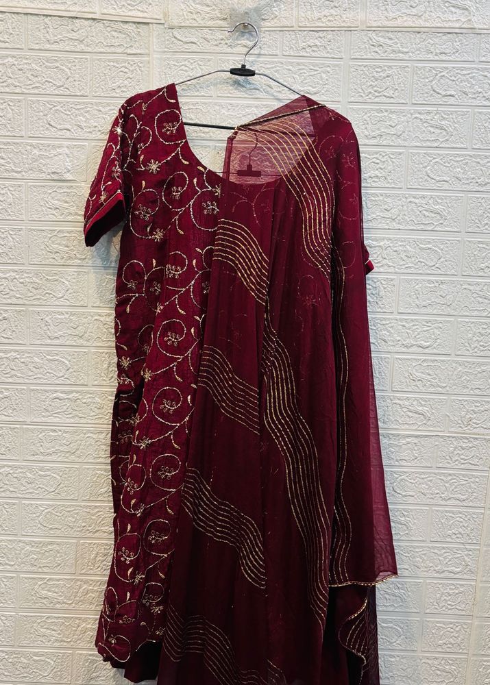 🇮🇳 Maroon Embroidered  Heavy Kurta Set