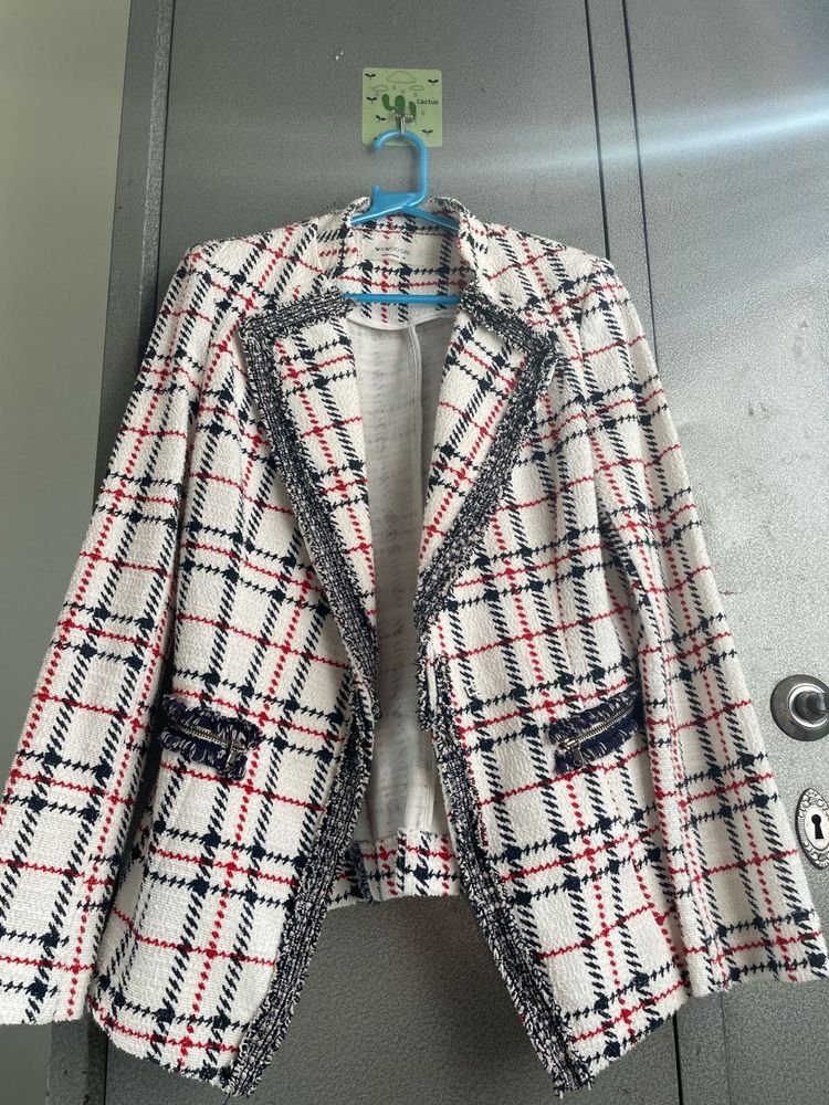 Stylish Plaid Blazer