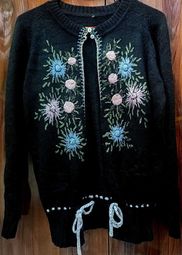 Floral Embroidered Bow Sweater