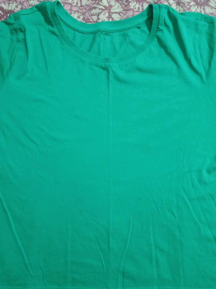 Green Tshirt