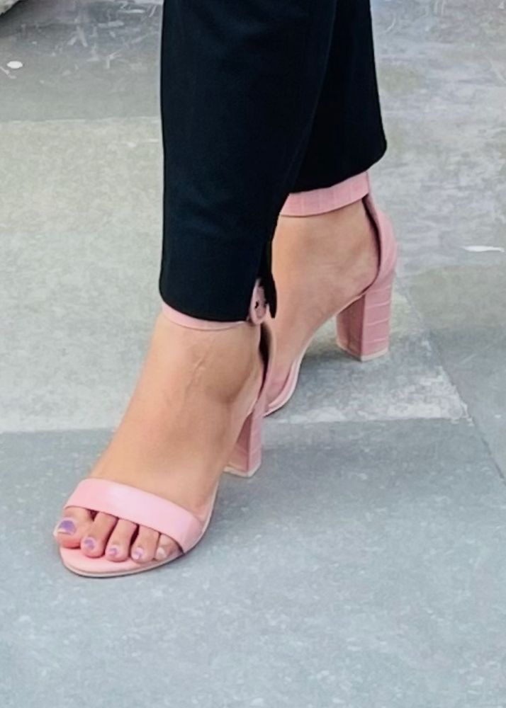 Classy Formal Textured Block Heels 3 Inch