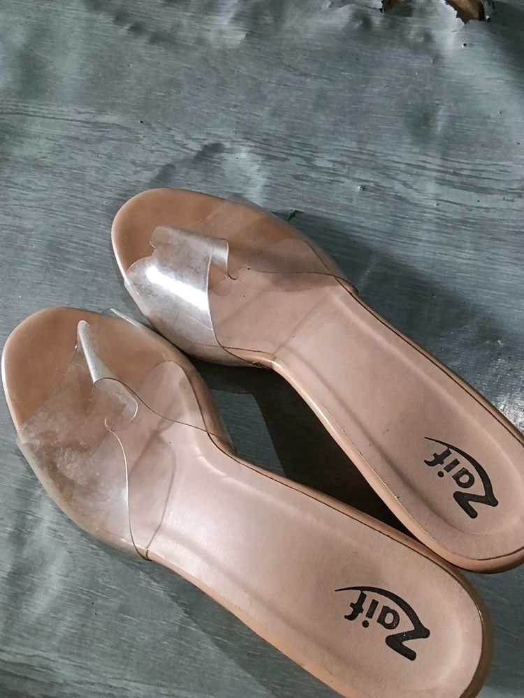 Zaif Clear Strap Flats one time use product