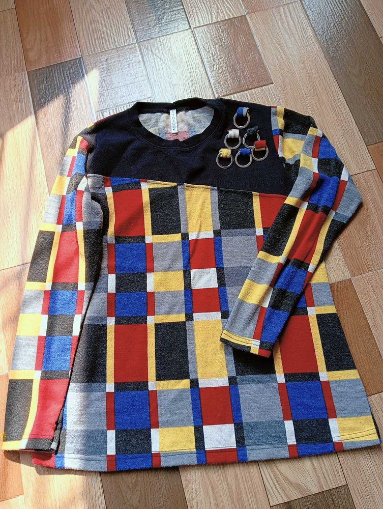 Colorful Patterned Long Sleeve Top