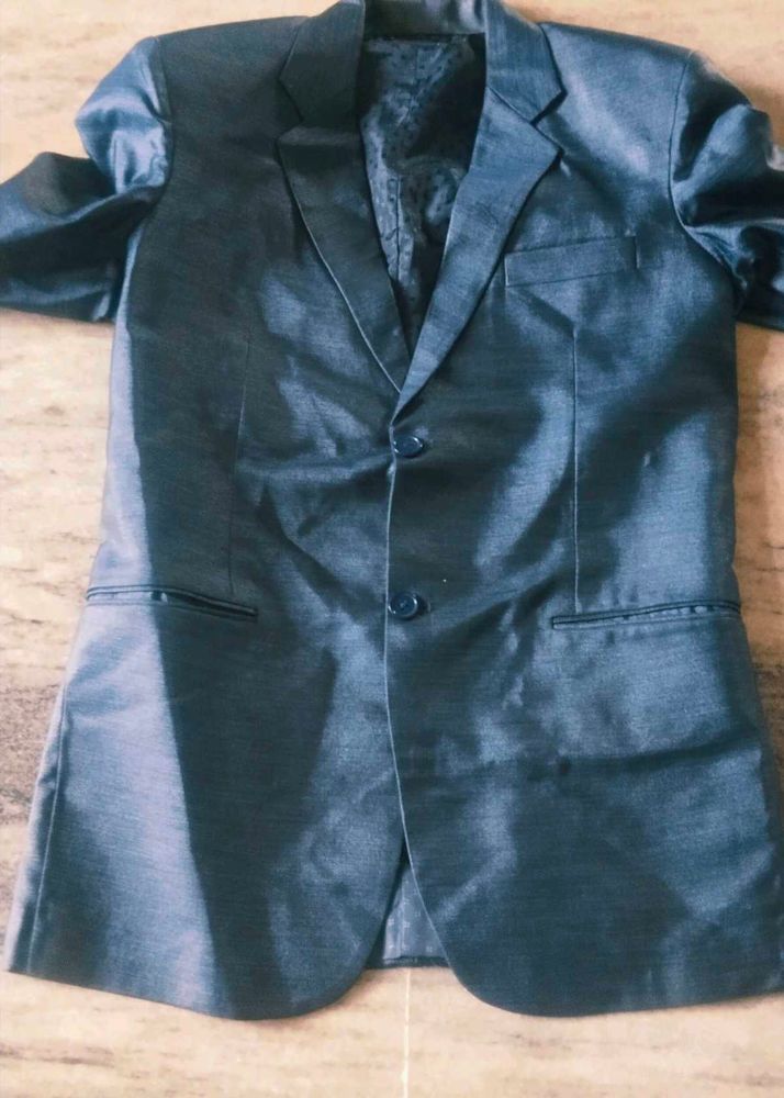 Stylish Men&#39;s Jacket no damages