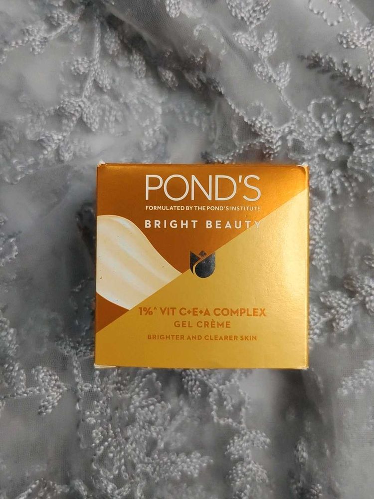 Pond&#39;s Bright Beauty Gel Creme