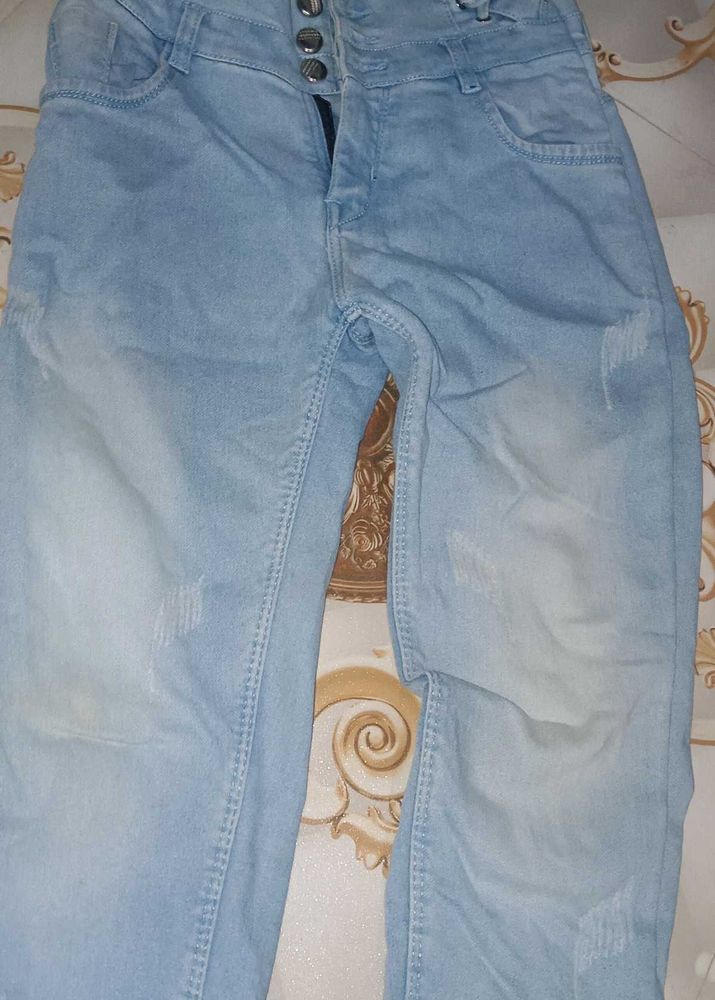 Light Wash Distressed Jeans