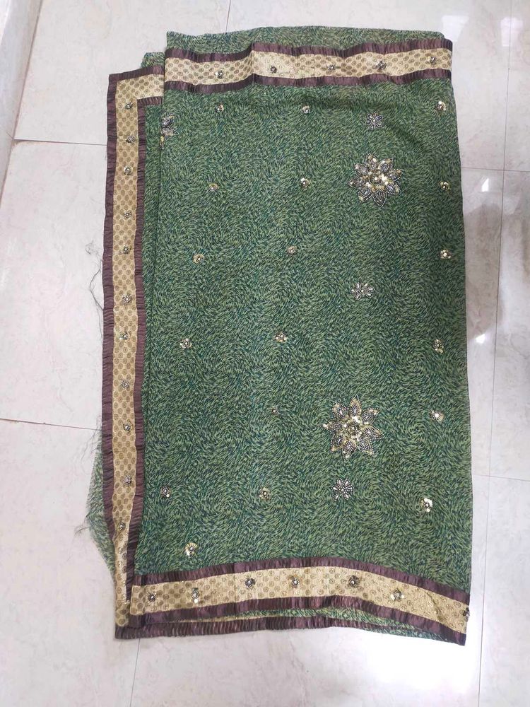 Olive 🫒 Colour Saree Without Blouse