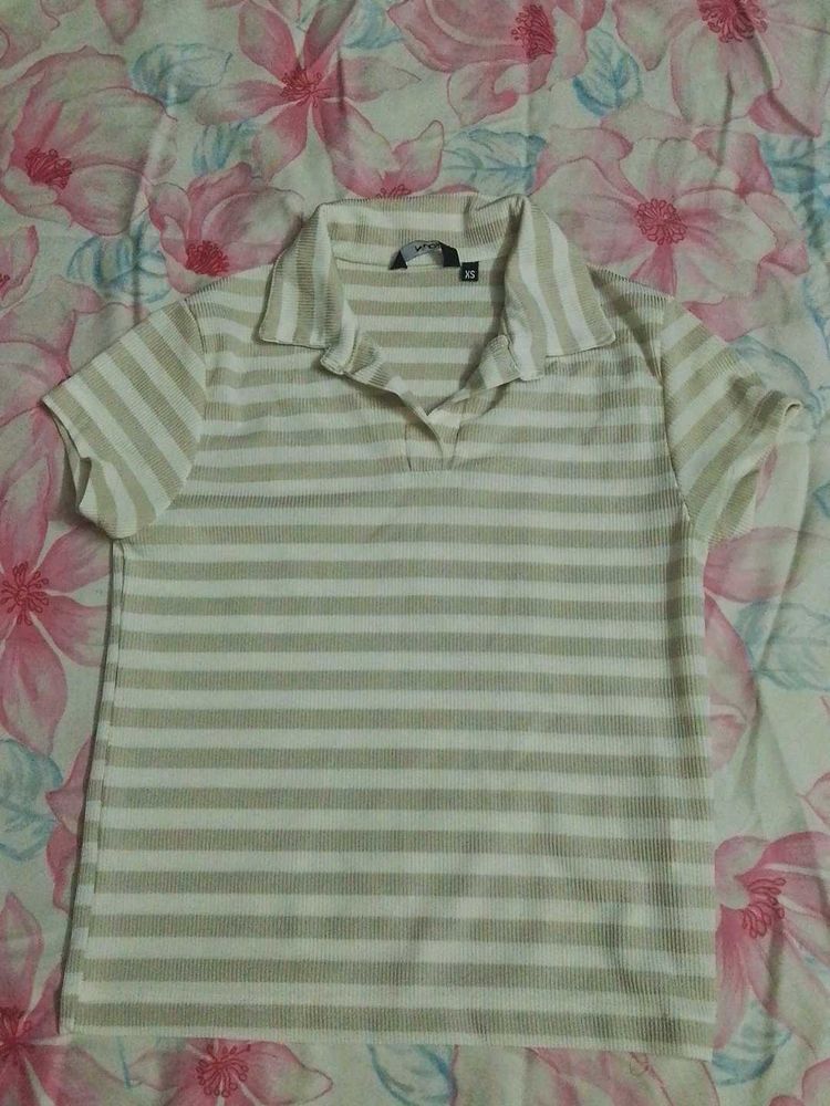 Aesthetic Striped Collar Top