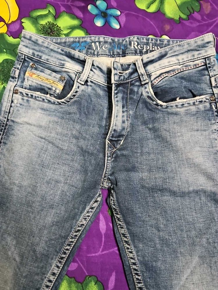 We Replay Jeans
