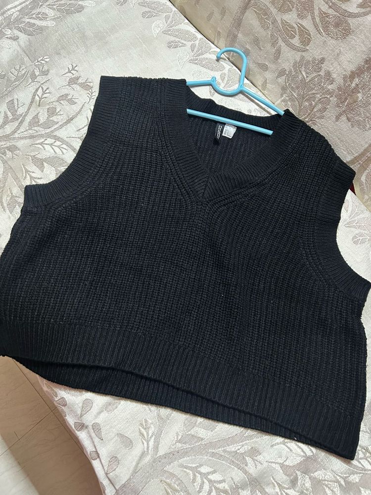 H&amp;M Half Sweater