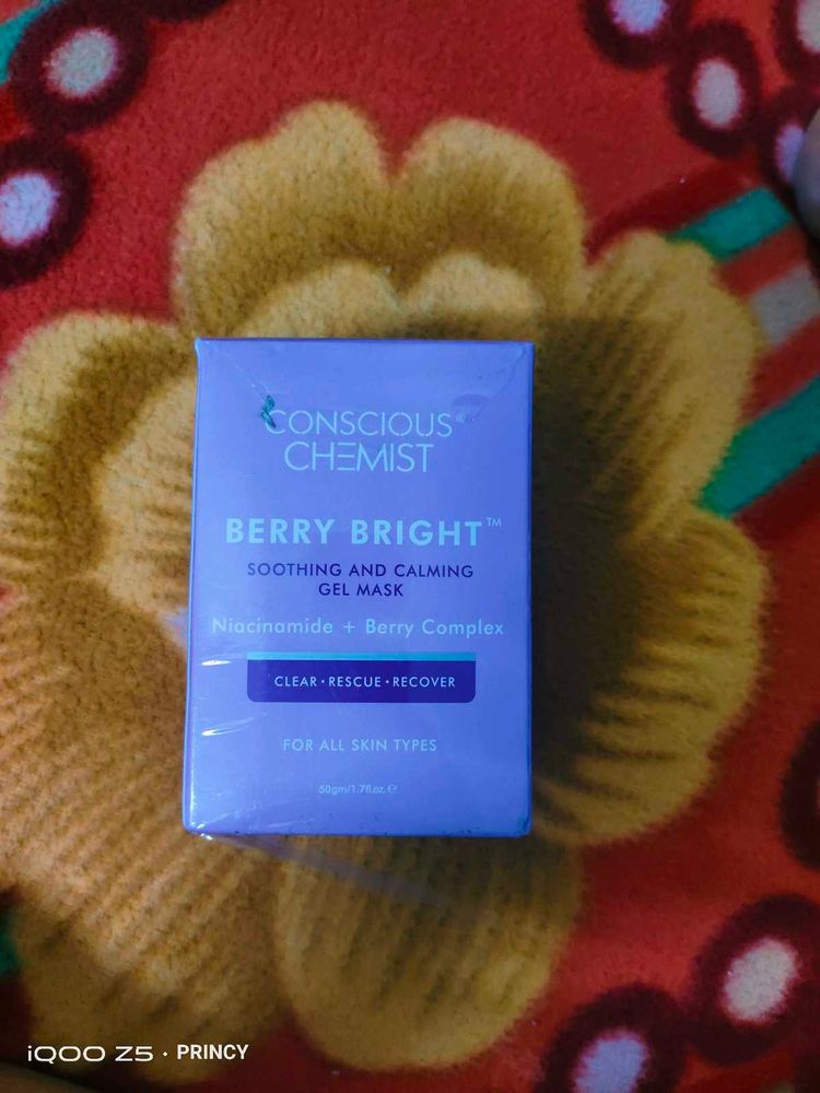 🫐 Berry Bright Face Mask 💜