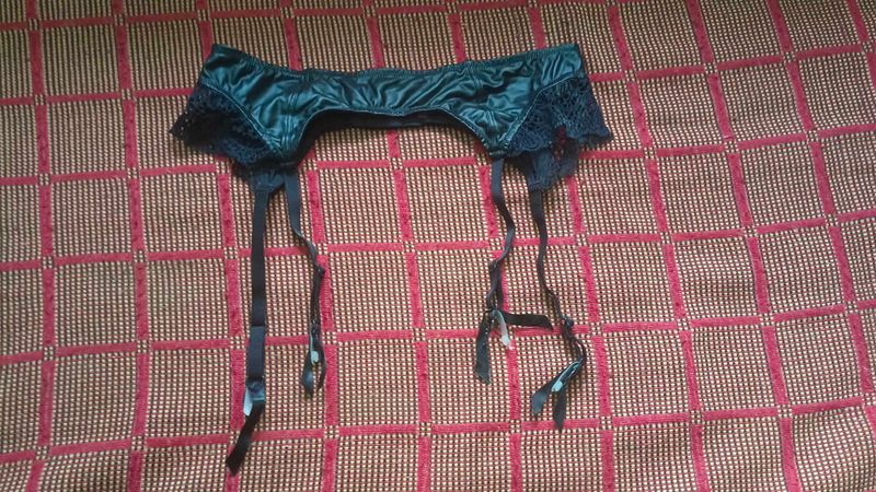 Black Lace Garter Belt Stocking Set