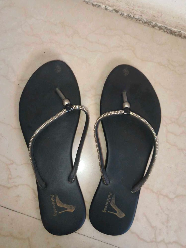Stylish Black Flip Flops
